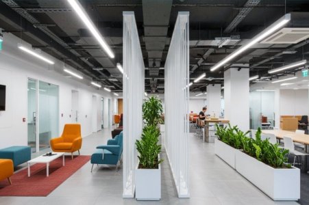 Fiberglass Planters in High-Rise Construction: Structural Performance, Weight, and Durability in 2026