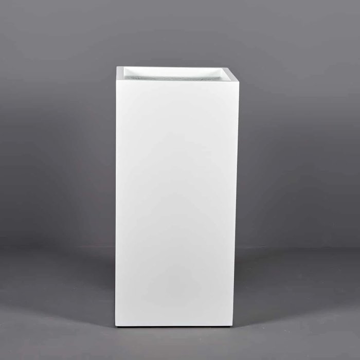 Darwin Tall Corner Planter