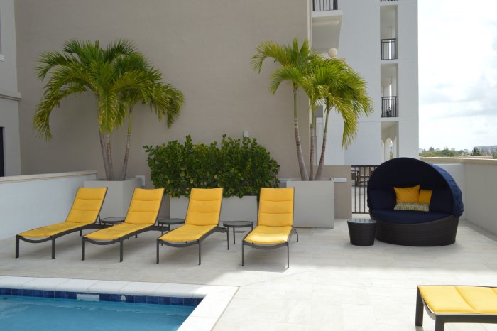 Montroy Cube Planter