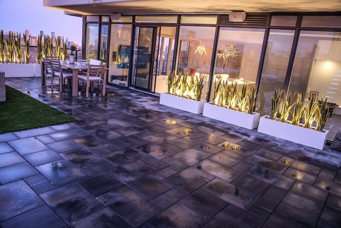 Salon Narrow Low Rectangular Planter